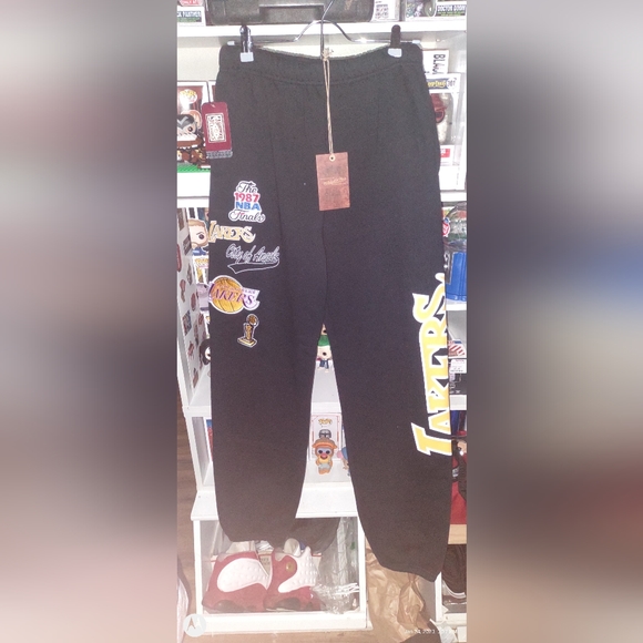 NBA LOS ANGELES LAKERS FLEECE BOTTOMS (JOGGER'S) - Picture 5 of 7